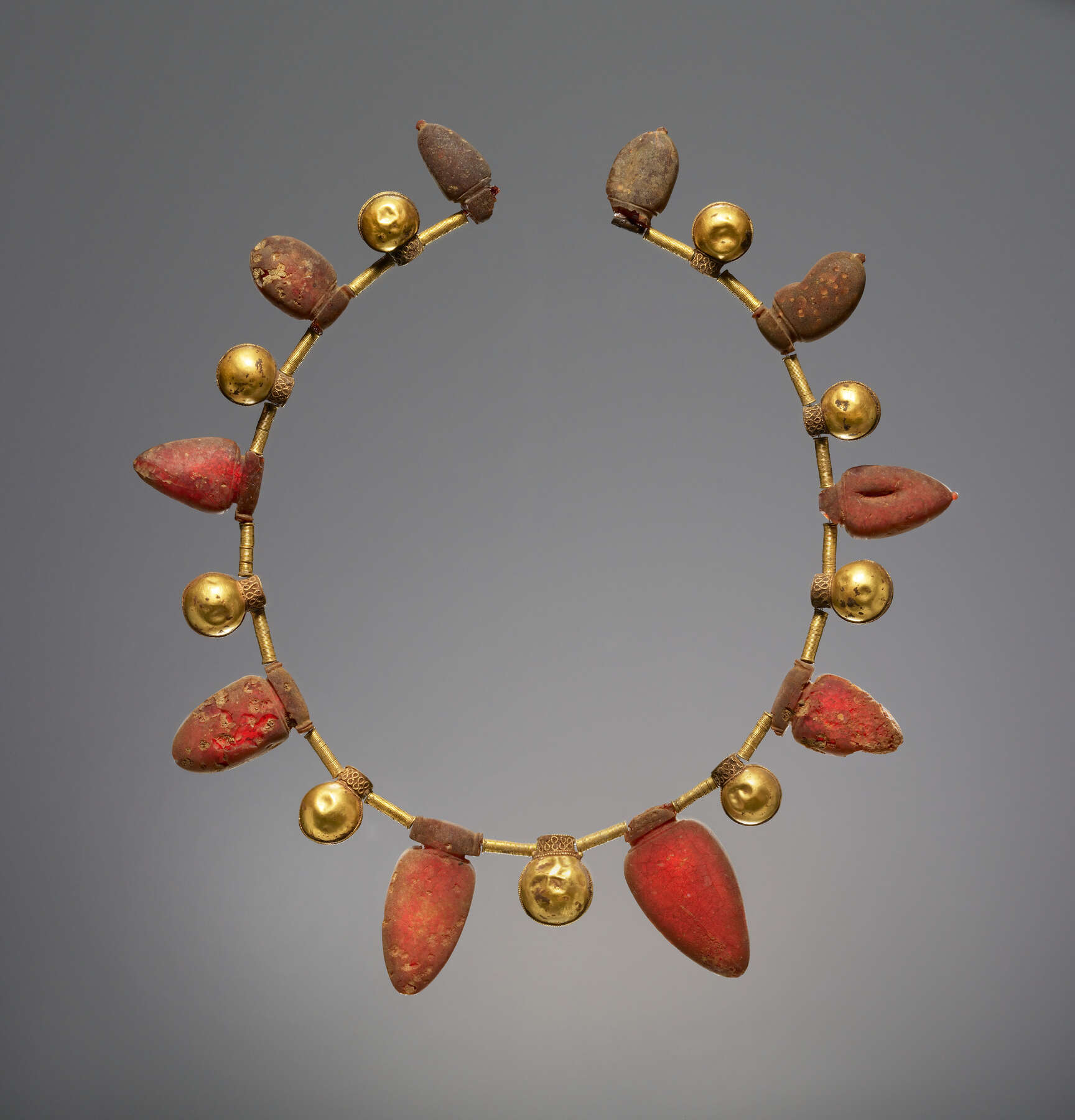 Baltic amber in Greece 200 years before the common era was common